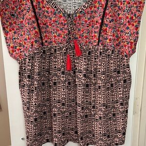 Savanna Jane Black and White Geometric Blouse